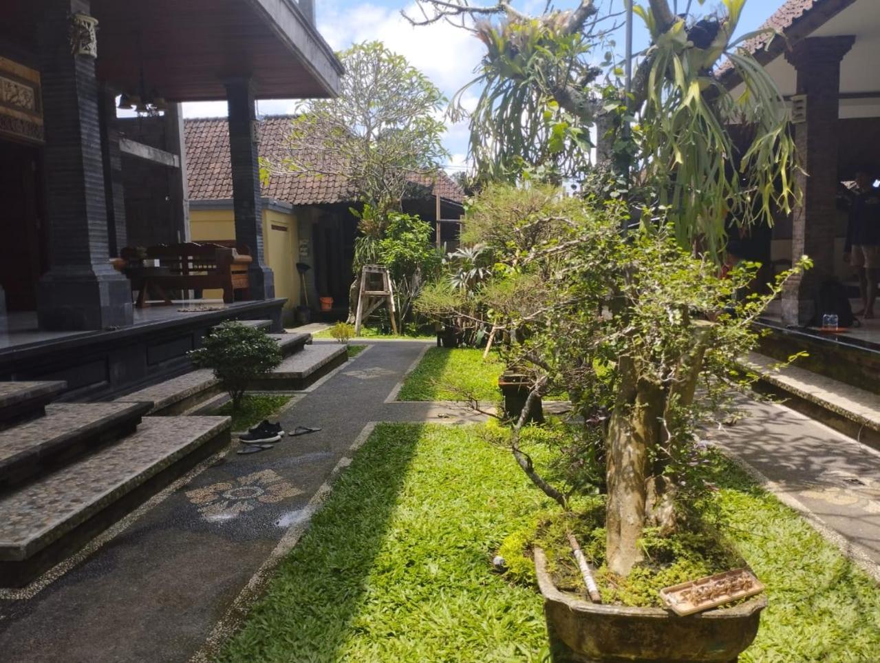 Bupala Guest House Ubud Buitenkant foto